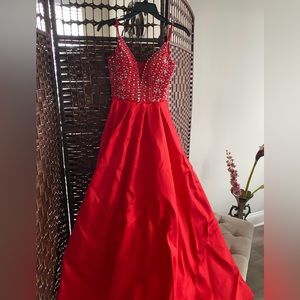 Say yes to the prom dress
